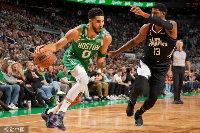 KAIYUN-塔图姆回归赛场，精彩发挥首场状态亮眼，快船观众沸腾！的简单介绍